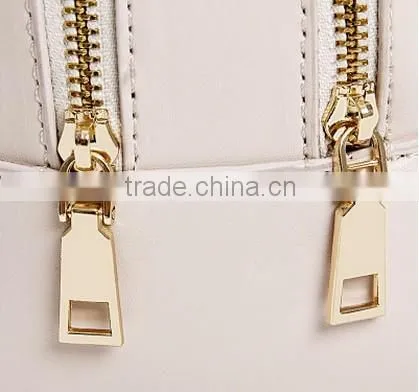 2016 New innovative products lady embroidery handbag small shopping bag