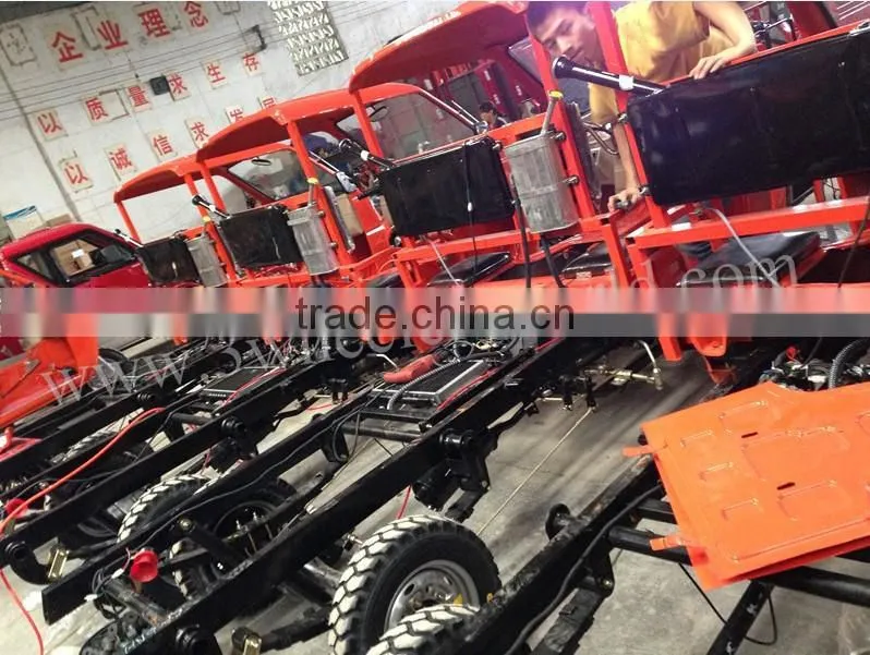 China popular zongshen 250cc enclosed motorcycle/three wheel mini cargo car
