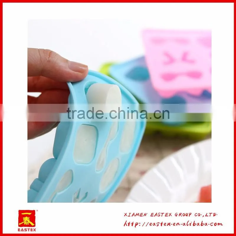 Cute butterfly and button shaped mini silicone ice cube tray