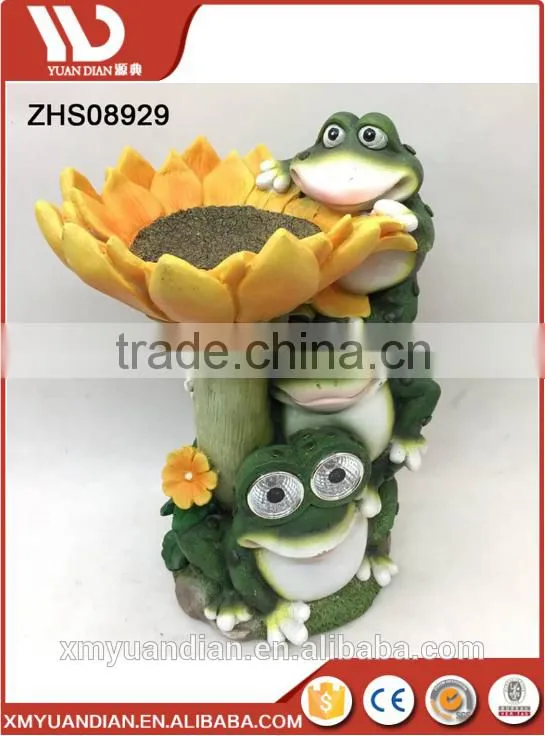 Fancy Three Cute Frogs Sunflower with Bird Bath Tub Solar Torch Light