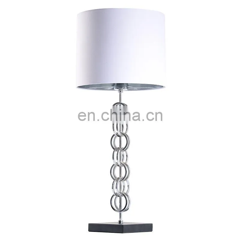 2019 European style metal desk lamp and LED light