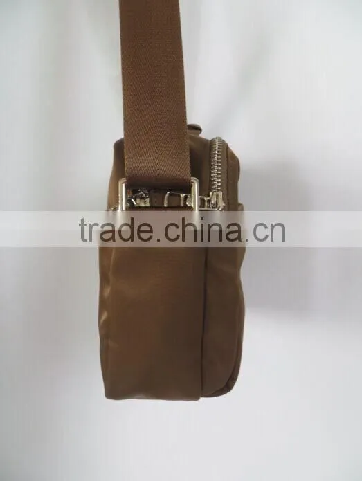 good quality cheap price waterproof nylon material shoulder bag for men