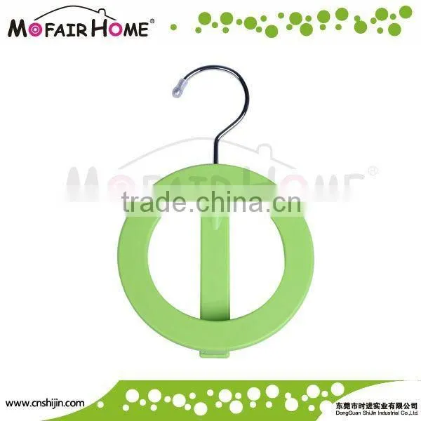 New product fashional folding circle hanger