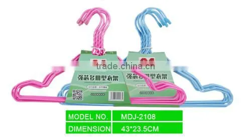 2016 New design coat hanger in pink and blue made in China