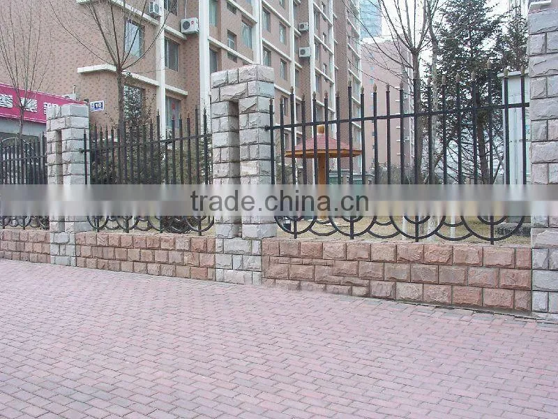 2015 Top-selling classical cast iron fencing for house