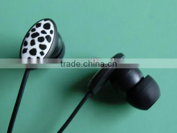 Fashional and colorful Clip-on decorative earphone