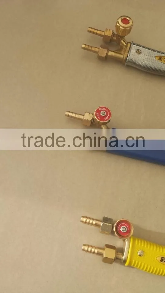 Oxygen and acetylene cutting torch