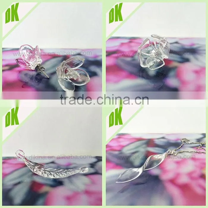 2015 latest wedding glass necklace designs // Factory wholesale meaningful living memory pendant glass fashionable jewelry