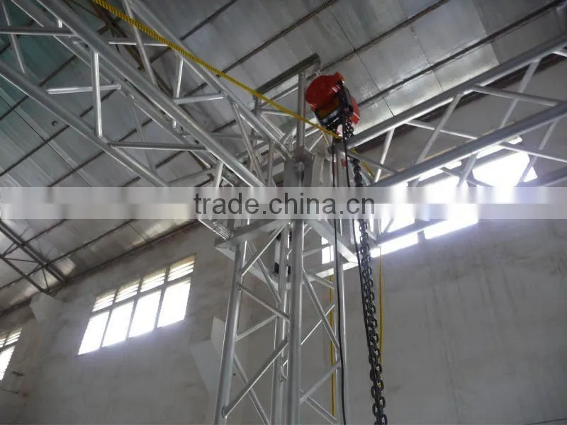 Large aluminium stage truss