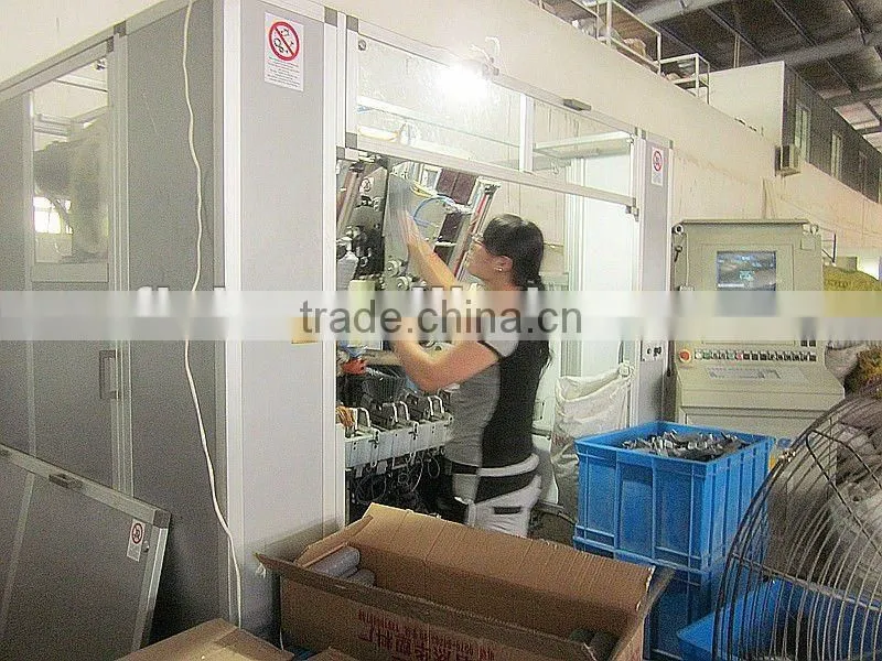 Eur Well Know Colorful Plastic Cloth Hanger for Laundry