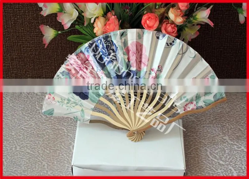 Dragon shape design bamoo cloth fan