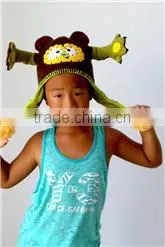 Wholesale pom pom knitted custom acrylic beanie