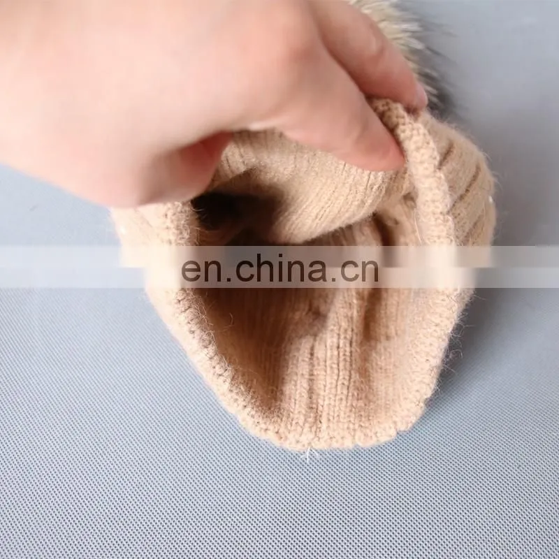 Super natural color raccoon fur pom pom hats with pearls for ladies