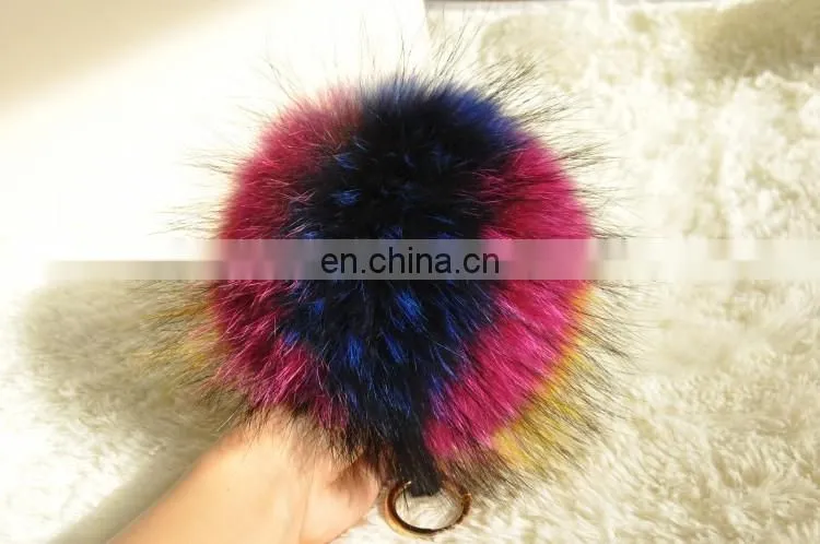 Top grade factory wholesale colorful fluffy real raccoon fur pom poms ball