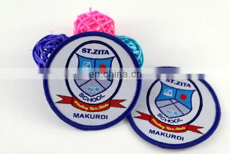 die-cut shape beatiful white background school woven badge customized cheap woven badge for kids personal woven badge for cloth