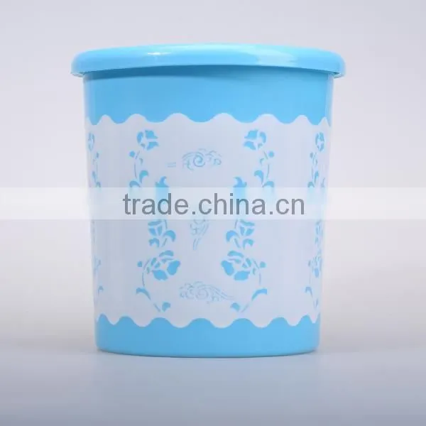 simple design plastic trash bin