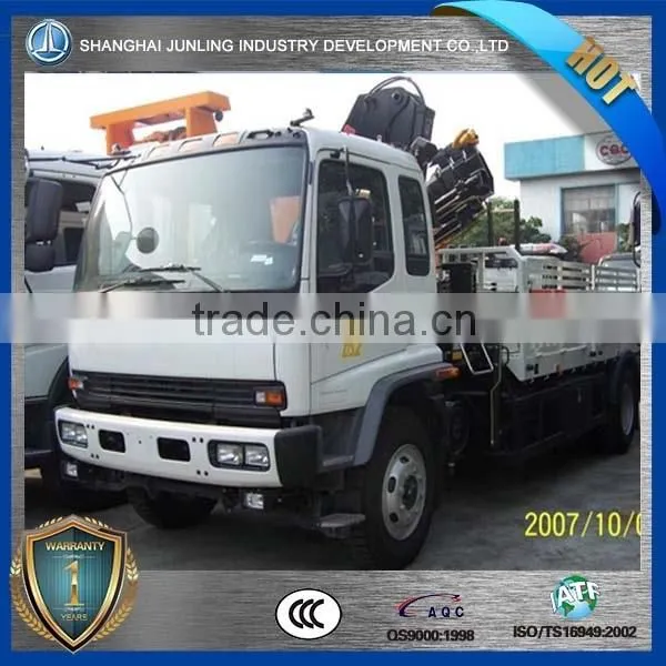 8ton heavy crane truck price with good quality chassis