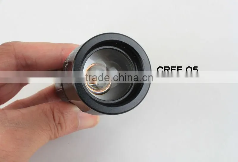GOREAD D020 focusabe Q5 LED flashlight