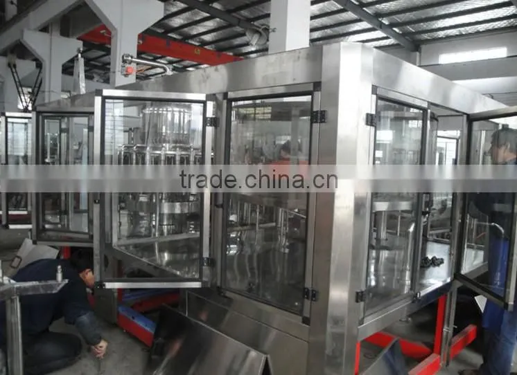 Auto Bottle Carbonated Drinks Filling Machine