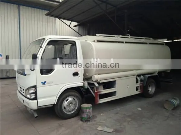 water spray truck water bowser truck fire truck water sprinkler