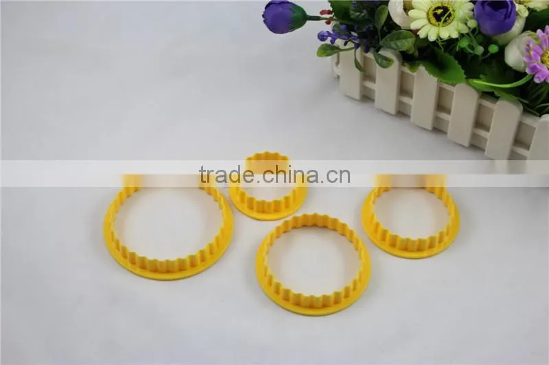 Alibaba China supplier plastic biscuit cutter