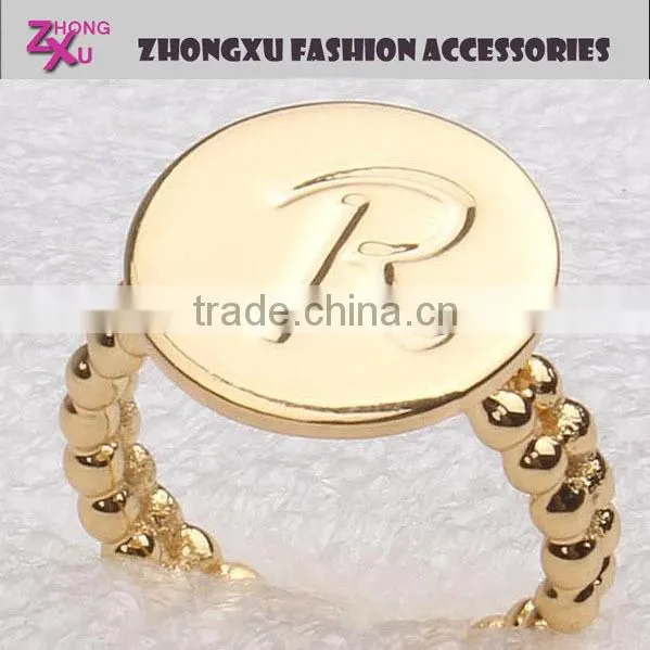 new custom fashion and popular womens gold plated promotion letter R finger ring