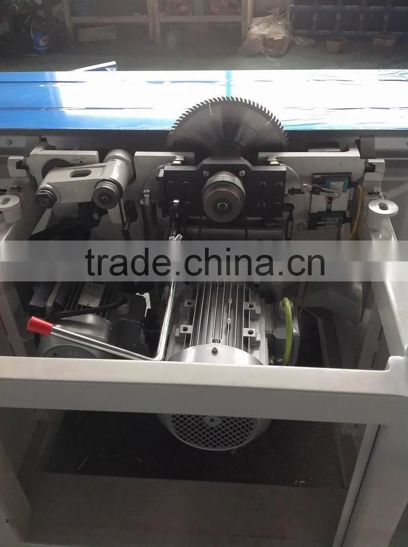 Vertical CNC high speed panel saw (F3200)