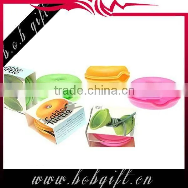2012 new design silicone earphone cute cable winders