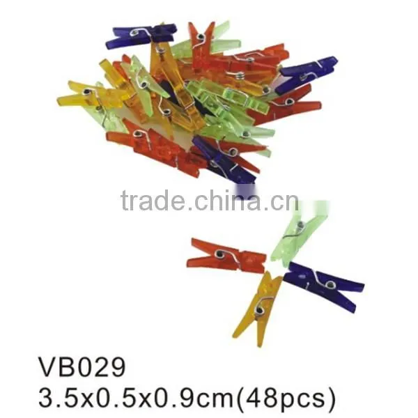 VB031 new style plastic clothes peg hanger available flexible clips for clothing