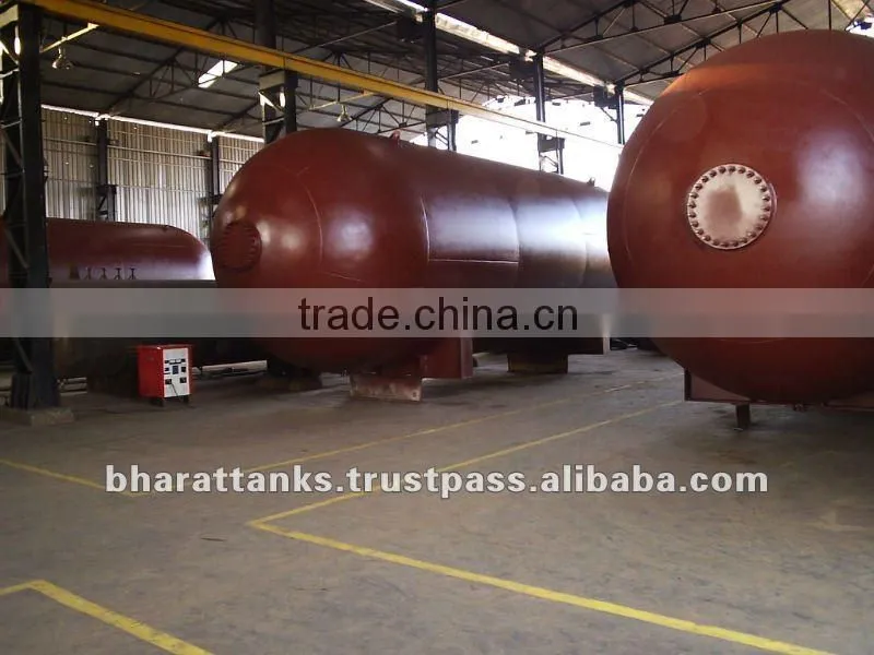 LIQUID CARBONDIOXIDE STORAGE TANKS