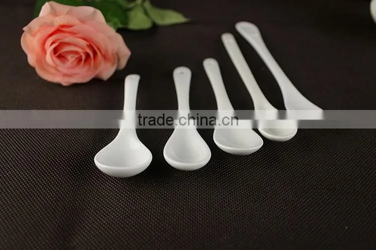 China factory suppliers porcelain flatware coffee tea duck spoon