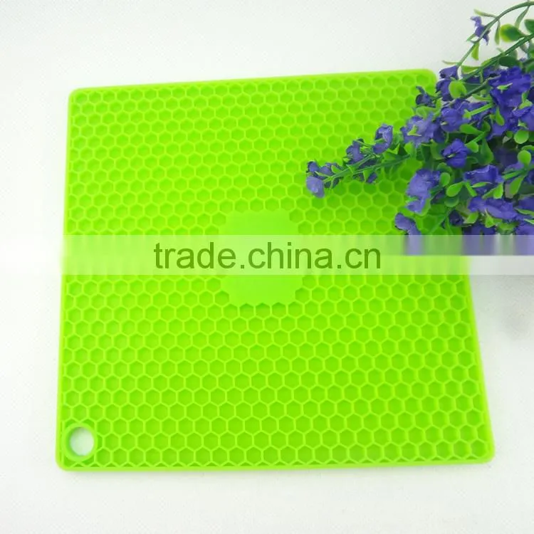 Eco-Friendly Square Silicone Cellular Place Mats