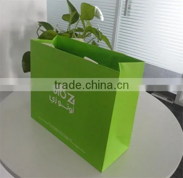 china factory cheap Christmas custom paper bags with handles