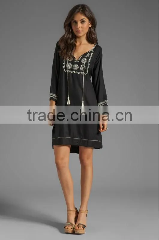 Hot selling embroidered woman casual tunic dress
