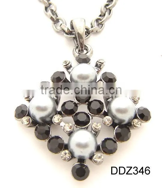 Funnel-shaped necklace,Metal chain necklace,Fashion diamond necklace