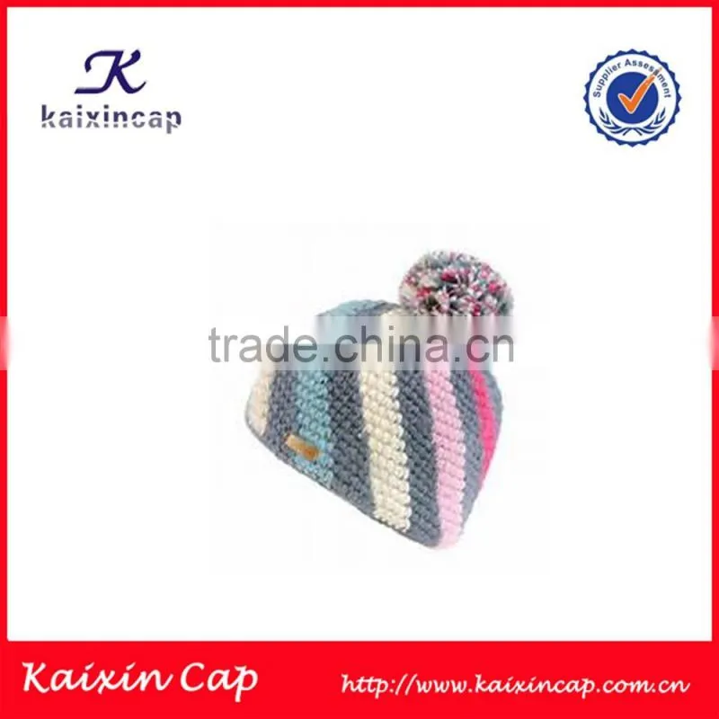 new desgin winter fashion customized color stripe knitted pom beanie hat