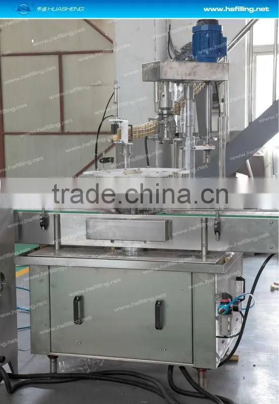 Automatic rotary capper
