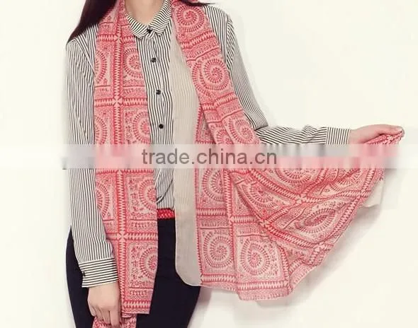 2014 hotsale 100% polyester printed woman scarf