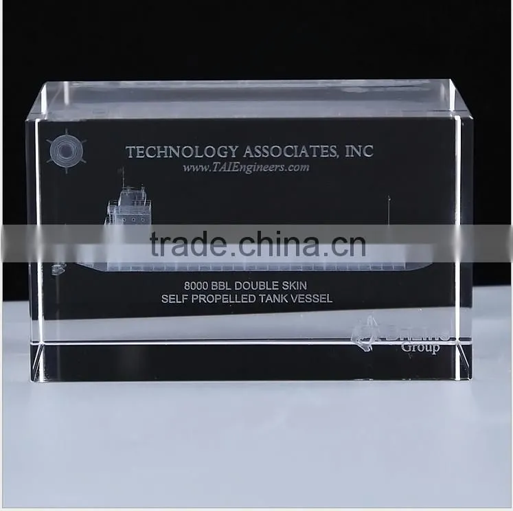 2016 Cruise carving engraved logo fancy crystal cube for business gift