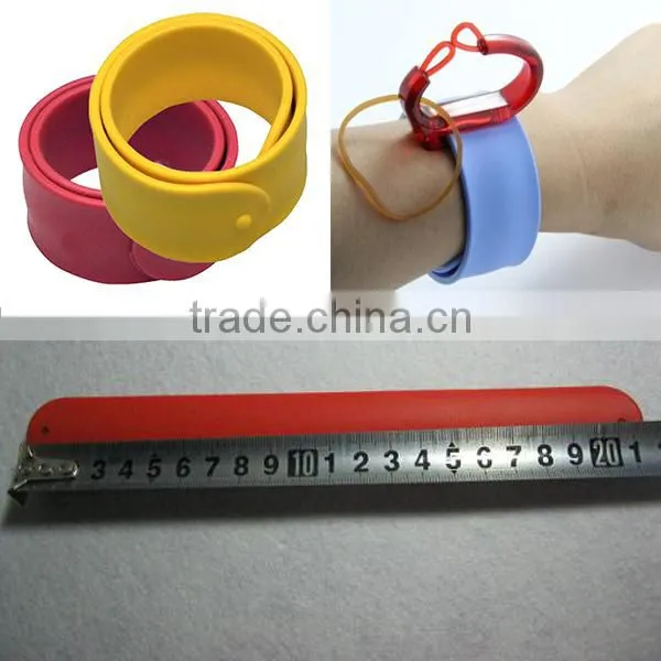 oem silicone slap bracelet wholesale/plastic bangles cheap bulk silicone slap wristband cheap item to sell