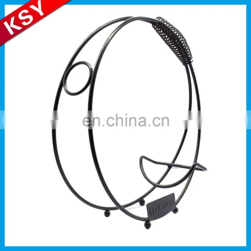 China Alibaba Top Quality Classical Tabletop Metal Wine Bottle Rack Holder For Kitchenware Dinning Room