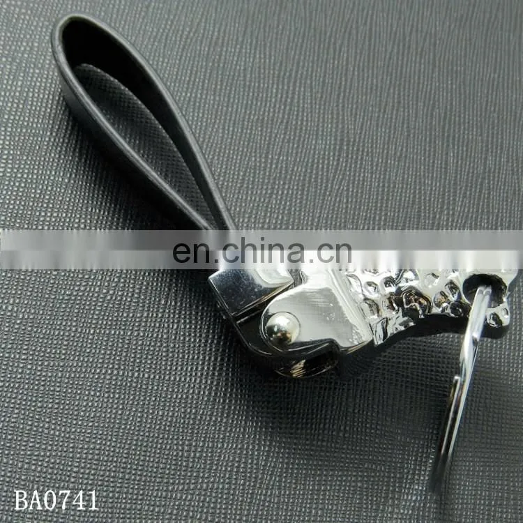 High Quality Leopard Head Shaped Personalized Metal Leather Key Chains