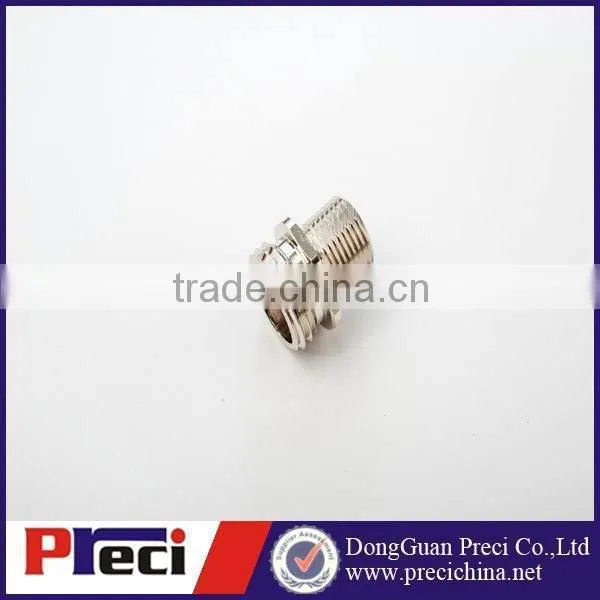 High precision round connector screw