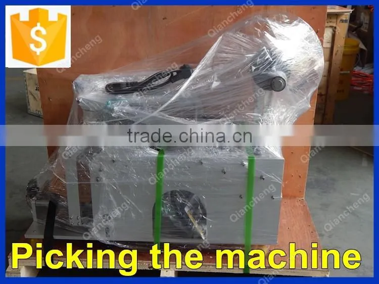 PLC Controlled 30ml plastic bottle labeler,self adhesive labeling machine