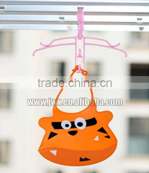 2015 newly FDA food grade light and colorful silicone baby bibs baby teether party dresses bandana drool bibs
