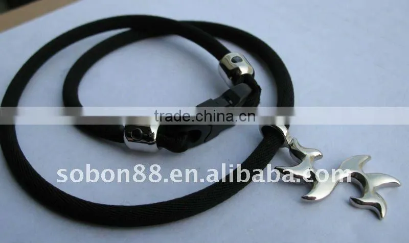 sports energy ion balance necklace with metal pendant