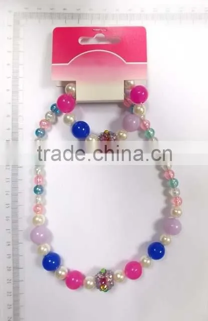 Lovely multicolor beaded necklace bracelet set with little flowers for children