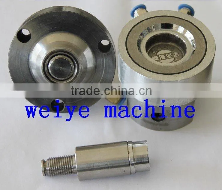 Plastic cap molding machine