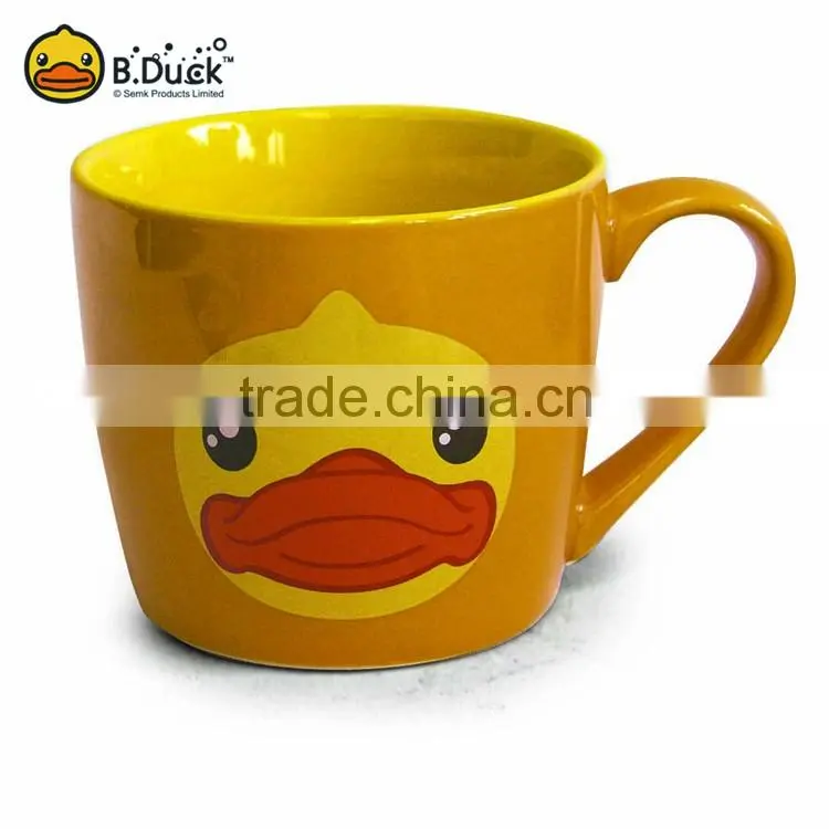Wholesale cute duck animal design enamel porcelain ceramic material coffee mug