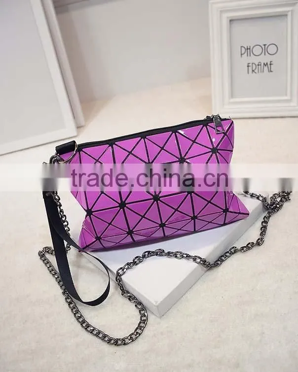 Wholesale two usage geometric pattern girls pu shoulder chain bag